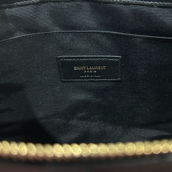 ❤️❤️ YSL SAINT LAURENT CLUTCH 🌺❤️ - Picture 9 of 17